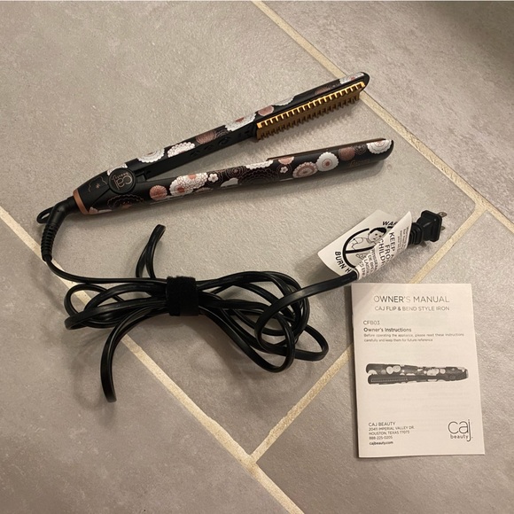 Can Flip and Bend Style Iron